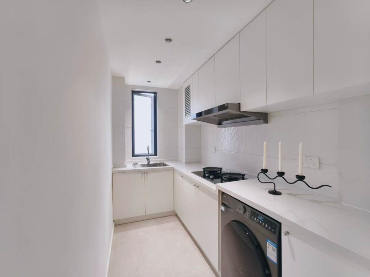 Housing image — Kitchen