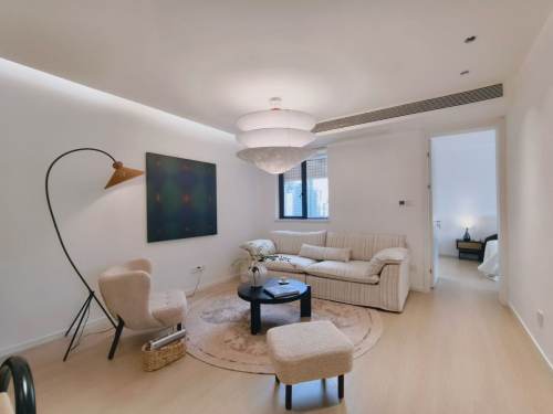 Housing image — Living Room