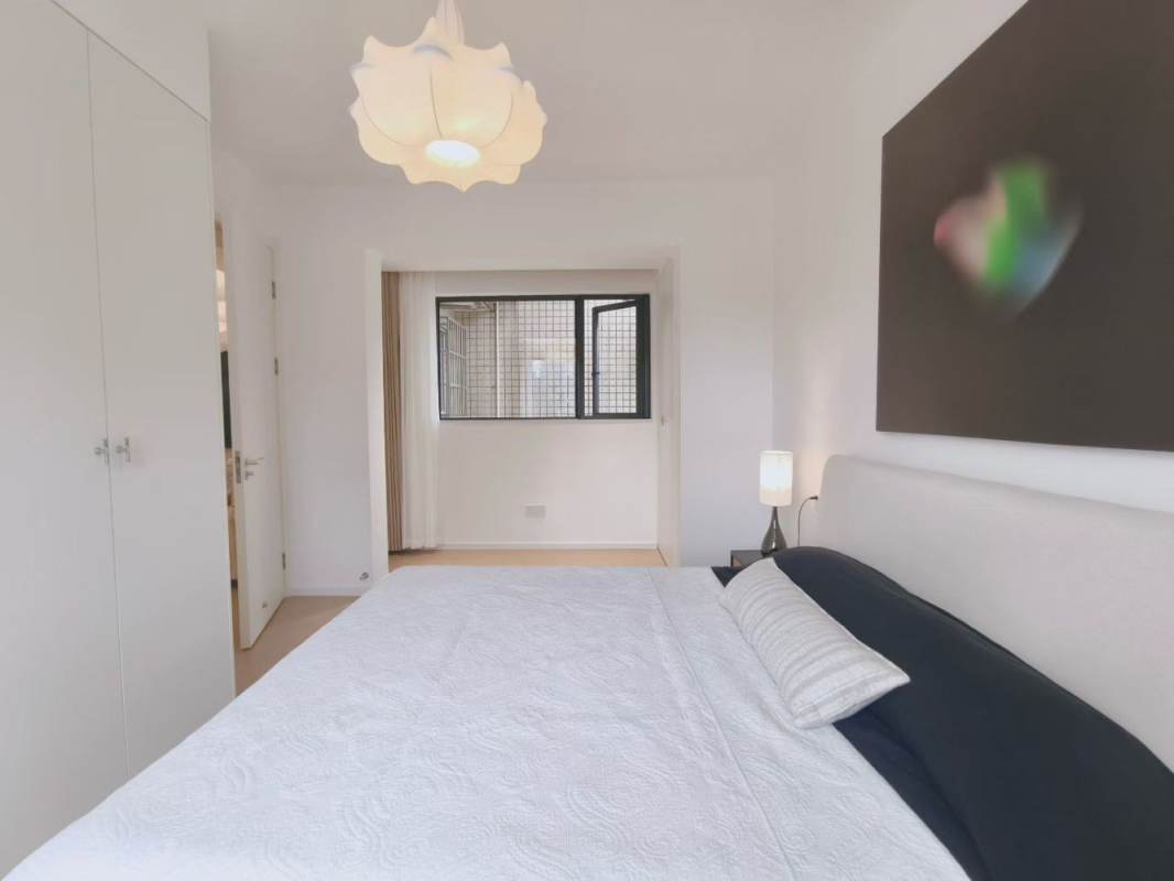 Housing image — Bedroom