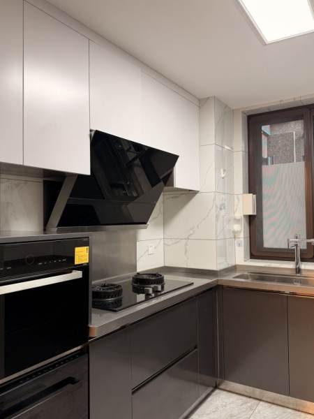 Housing image — Kitchen