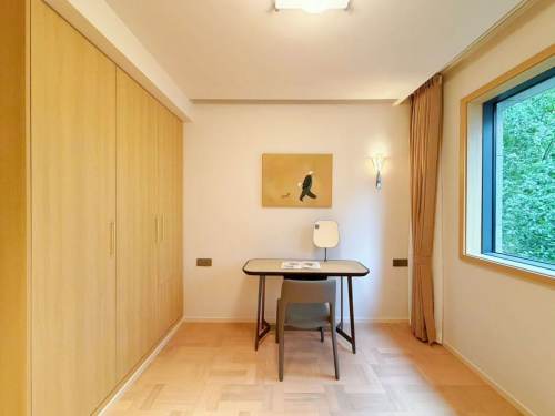 Housing image — Bedroom