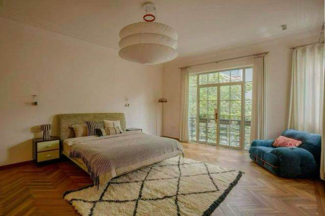 Spacious High-Ceiling 2BR Heritage Apartment in Old Xuhui with Outstanding View (L1/L7)