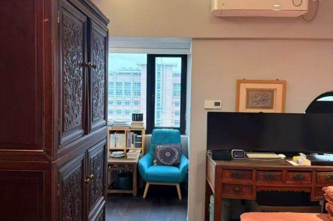 Spacious 2BR Apartment near Shanghai Stadium Metro (L4)
