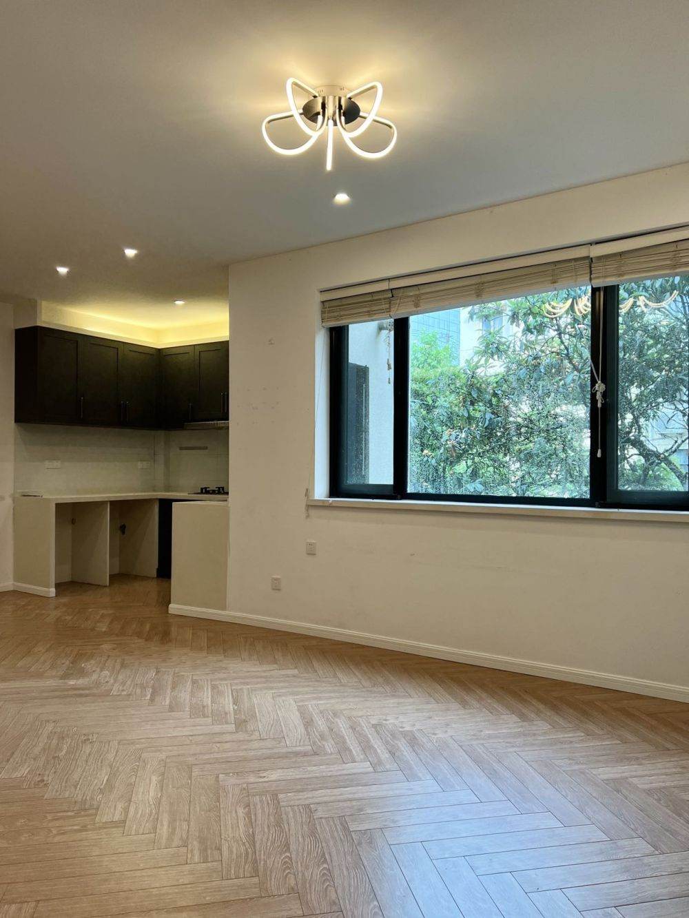 Housing image — Living Room