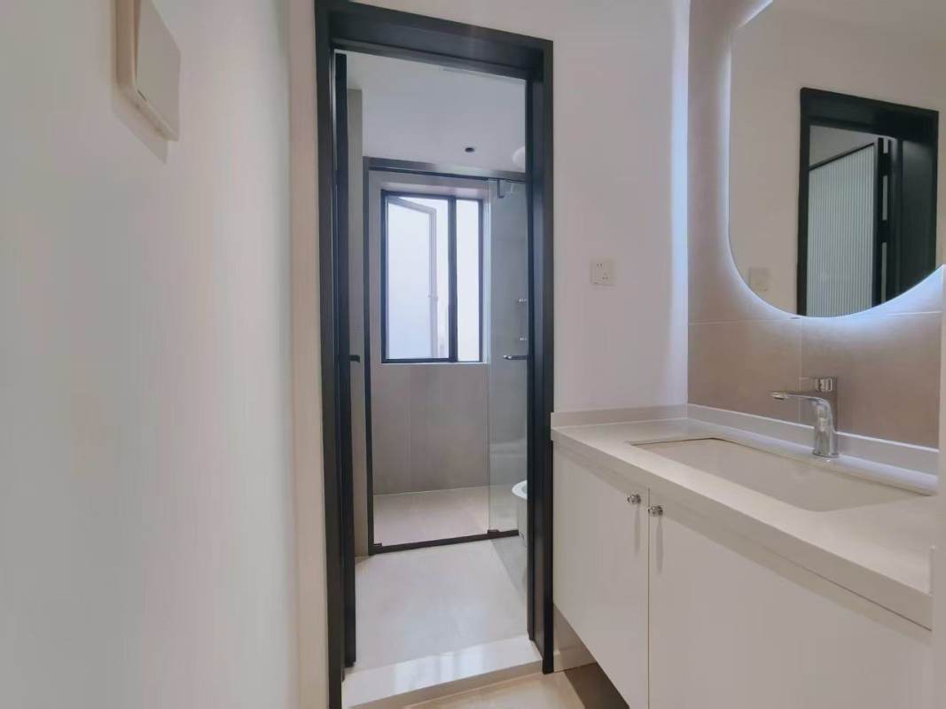 Housing image — Bathroom