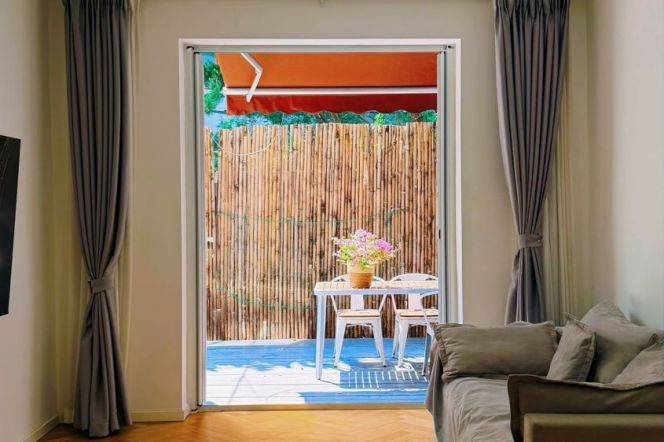 High-Ceiling 2BR Apartment in Old Xuhui with Floor-to-Ceiling Windows (L1/L10)