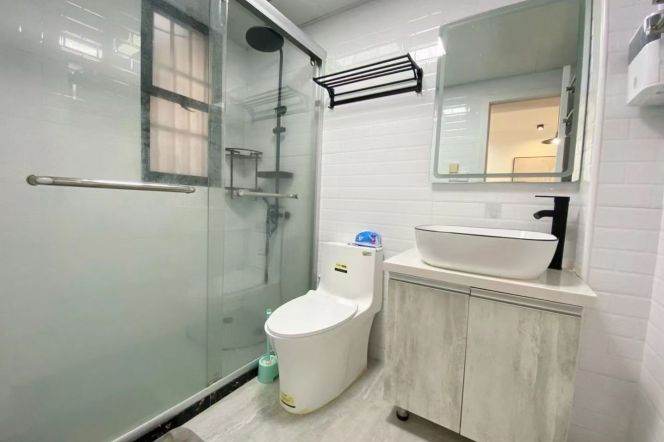 2BR Apartment near Zhongshan Park (L2/L11)