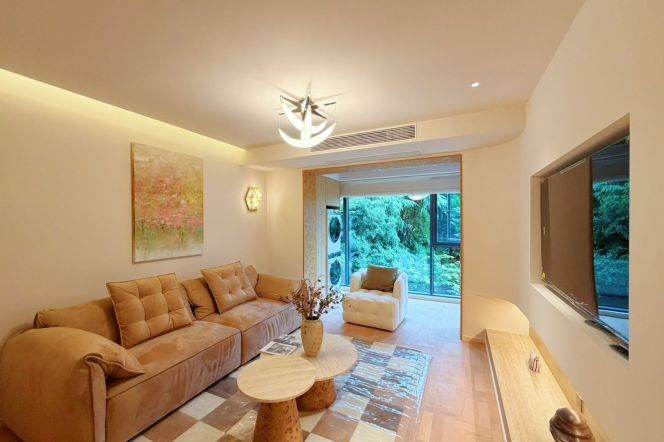 2BR Apartment near Lianhua Rd Metro (L1)