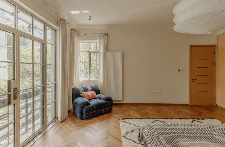 Housing image — Bedroom