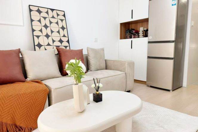 1BR Apartment in Jing'an