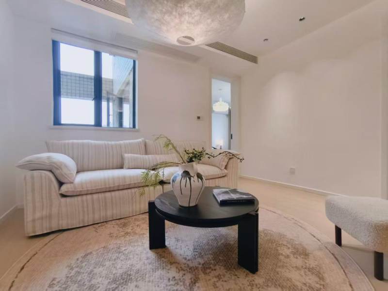Housing image — Living Room