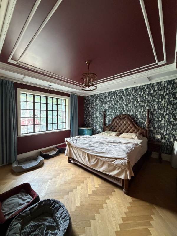 Housing image — Bedroom