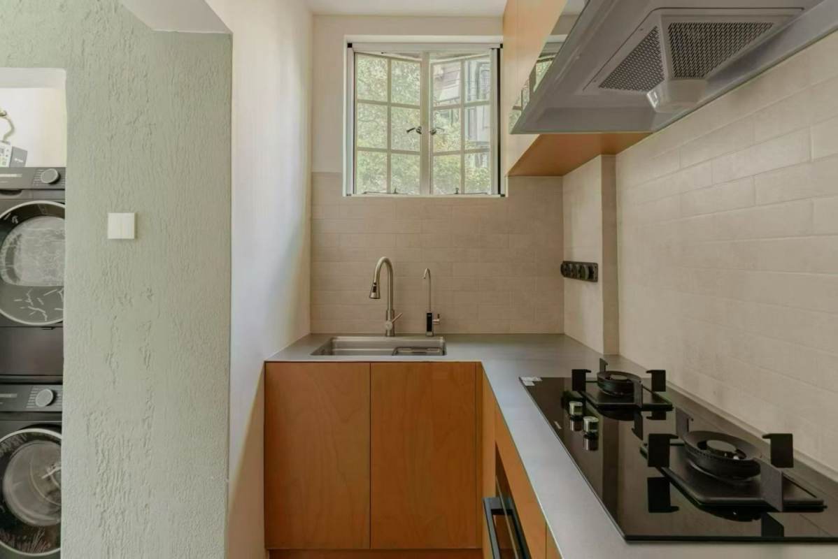 Housing image — Kitchen