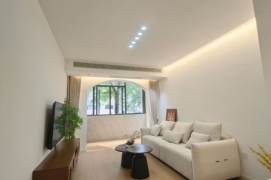 Spacious 1BR Apartment in Jing'an (L2/L11)