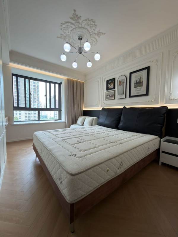 Housing image — Bedroom