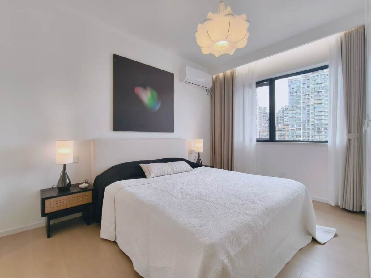 Housing image — Bedroom