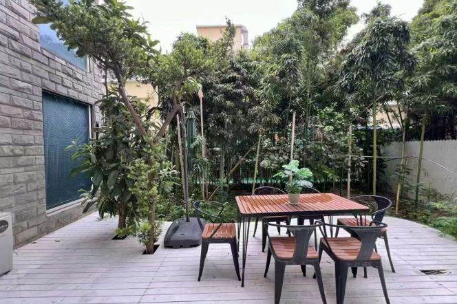 3BR Apartment in Gubei with Private Garden (L2)