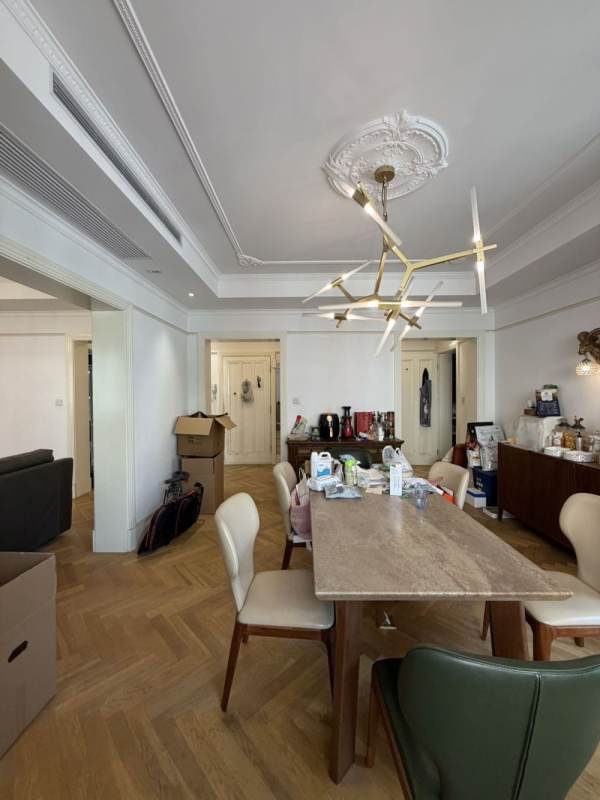 Housing image — Dining Area