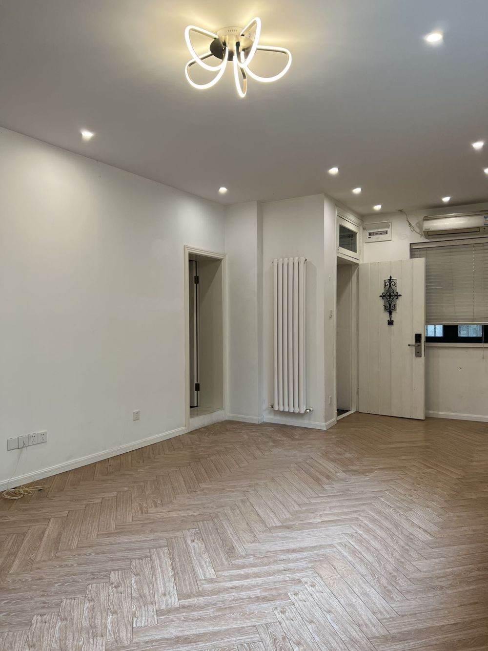 Housing image — Living Room