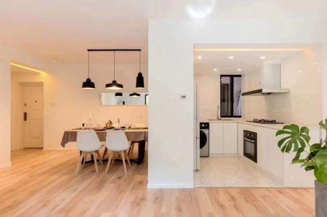 2BR Apartment near Nanjing Xi Lu (L2/L12/L13)