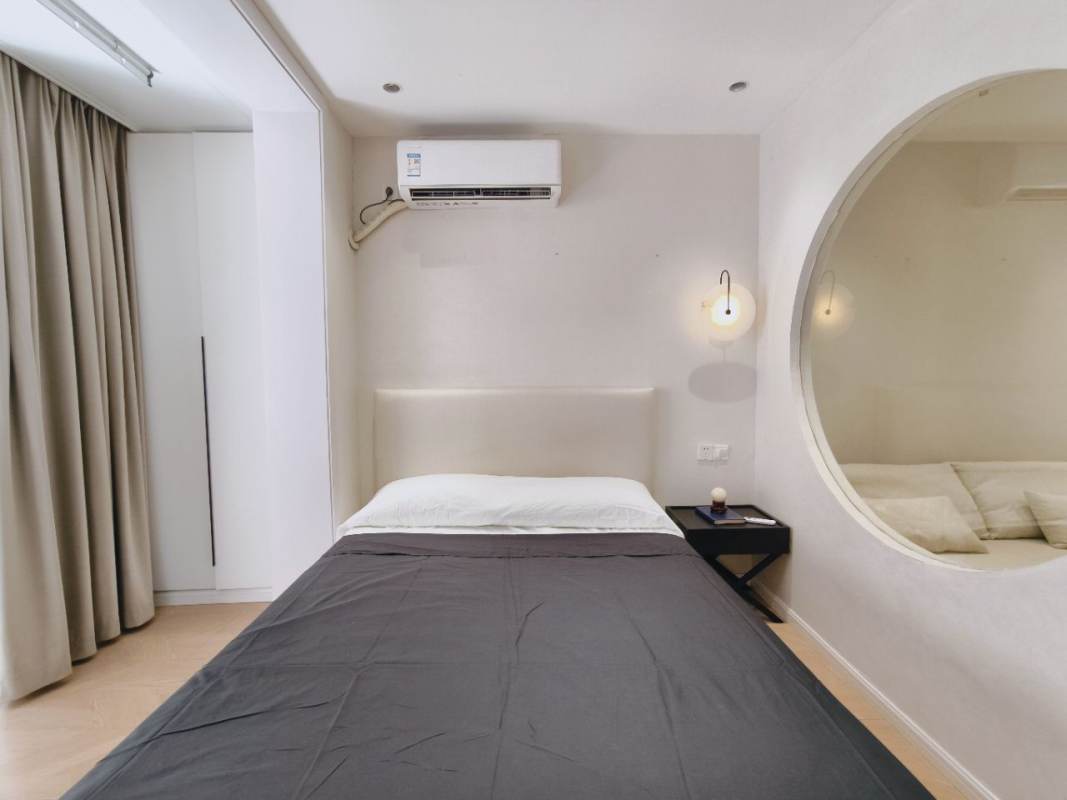 Housing image — Bedroom