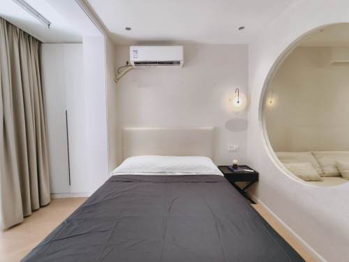 Housing image — Bedroom
