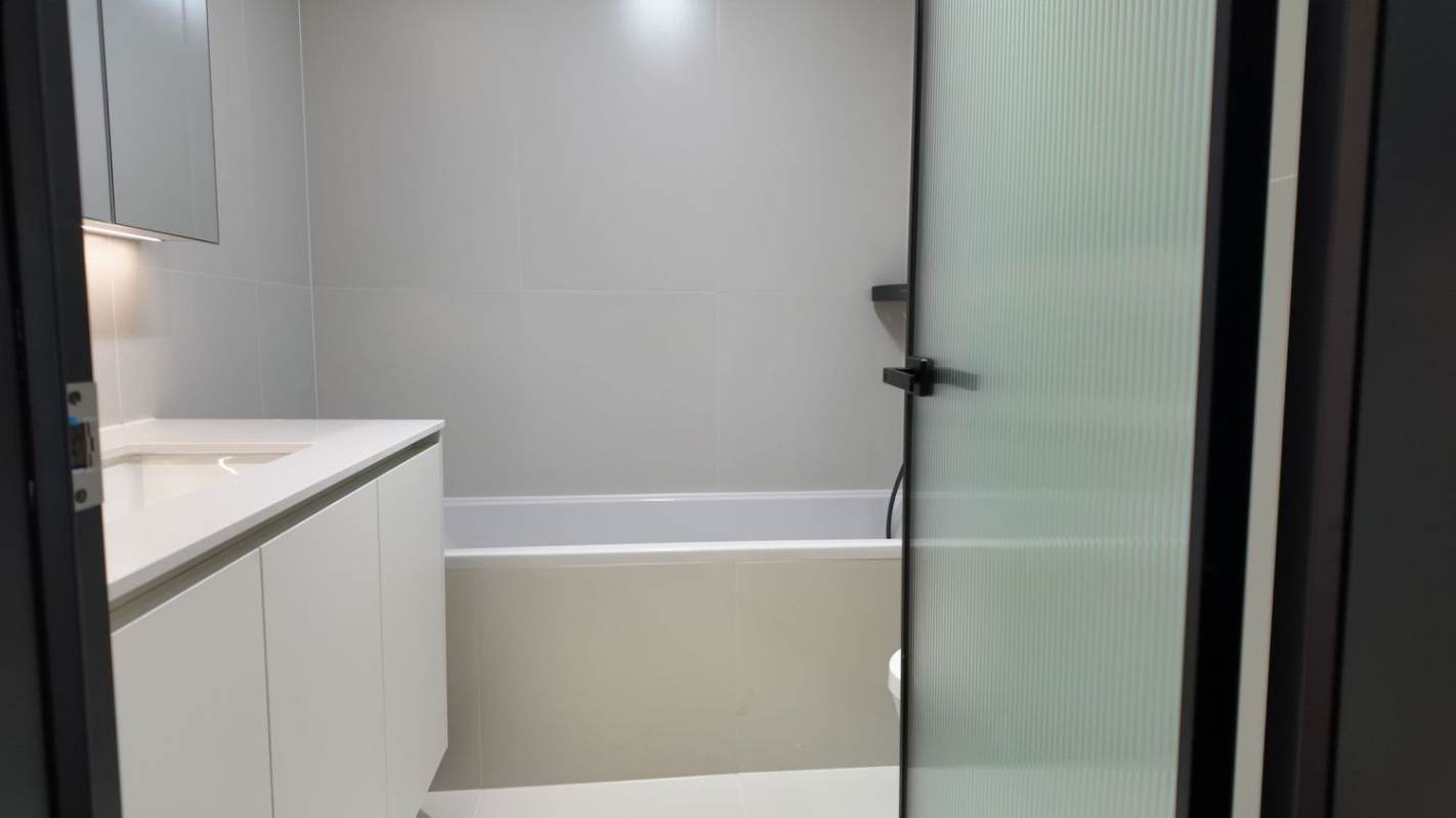 Housing image — Bathroom