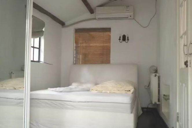 1BR Lane House in Old Xuhui with Terrace (L1)