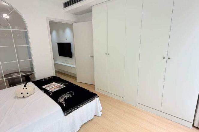 1BR Apartment near Shanghai Jiao Tong University with Terrace (L10/L11)