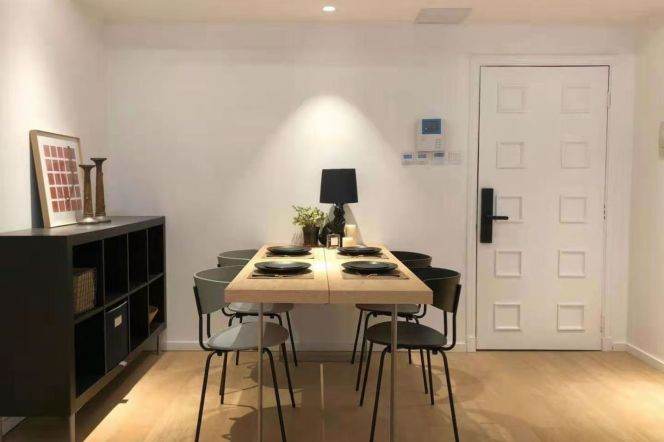 3BR Apartment near Shanghai Jiao Tong University with Outstanding View (L10/L11)