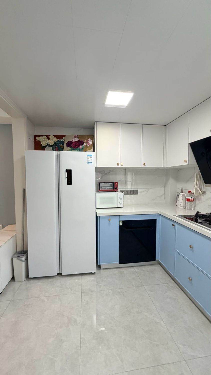 Housing image — Kitchen