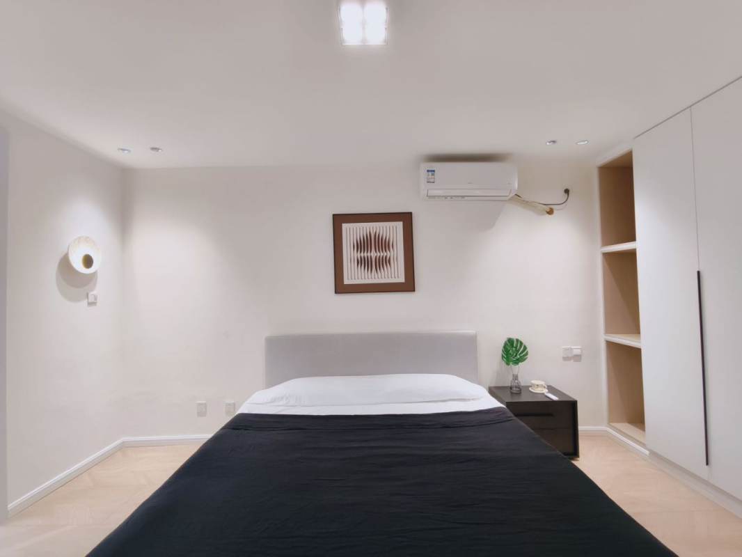 Housing image — Bedroom