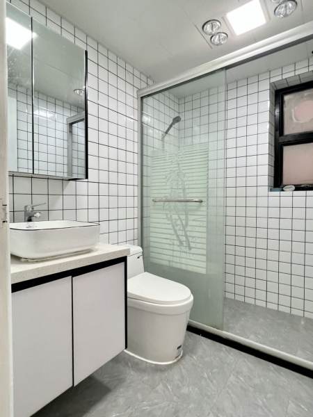 Housing image — Bathroom