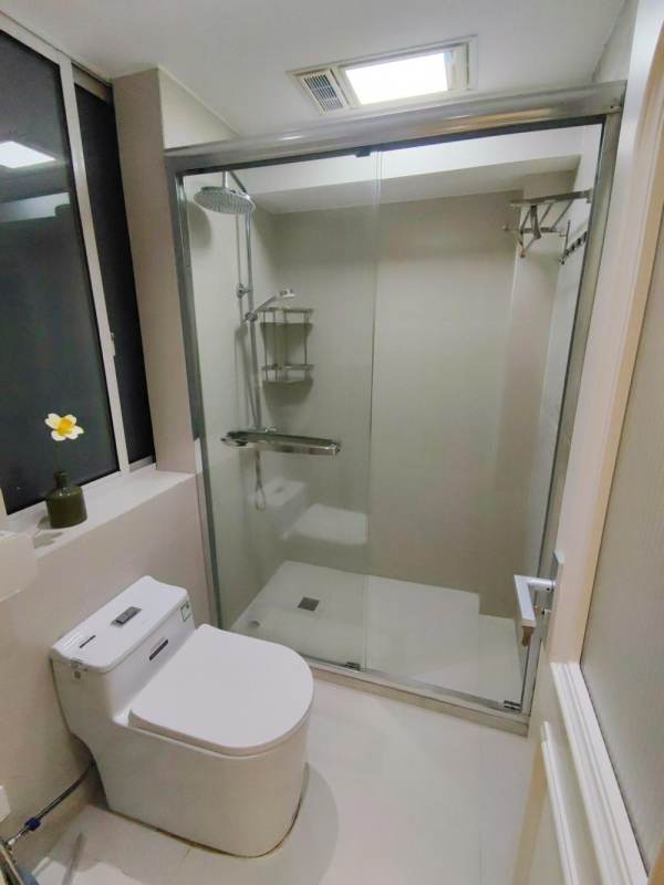 Housing image — Bathroom