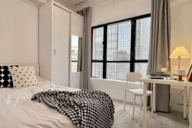 High-Floor 5BR Shared Apartment near Hanzhong Rd Metro with Outstanding View (L1/L3/L4/L12/L13)