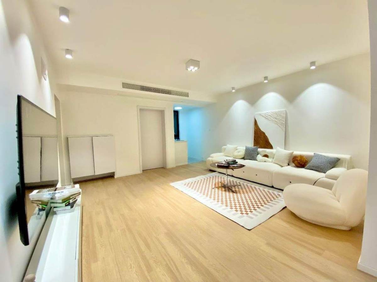 Housing image — Living Room