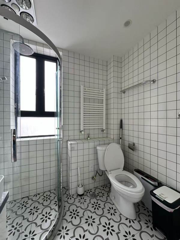 Housing image — Bathroom