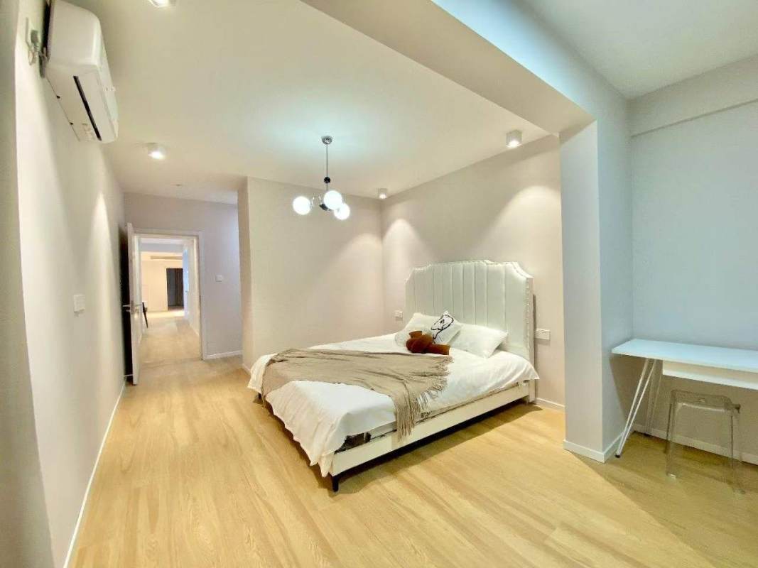 Housing image — Bedroom