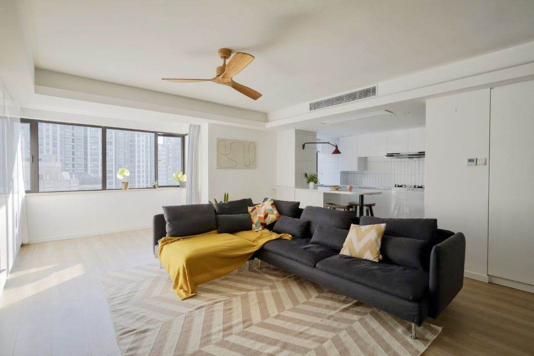 Housing image — Living Room