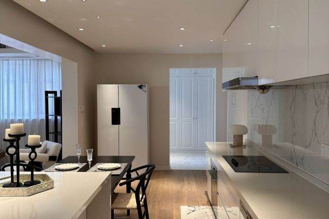 High-Floor 3BR Apartment near Jing'an Temple with Outstanding View (L2/L7/L14)