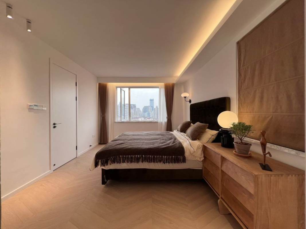 Housing image — Bedroom