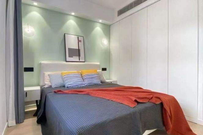 1BR Apartment in Jing'an (L7)
