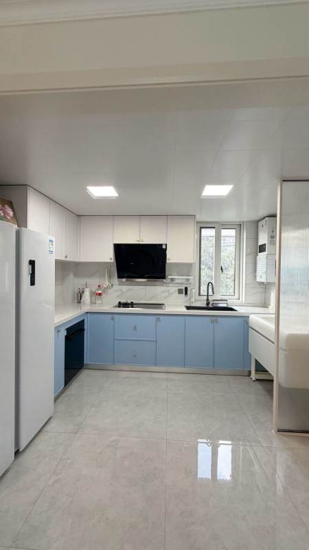 Housing image — Kitchen