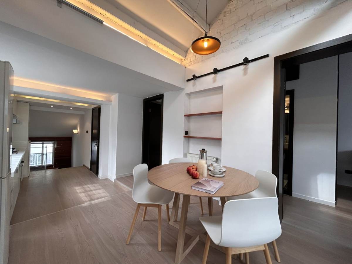 Housing image — Dining Area