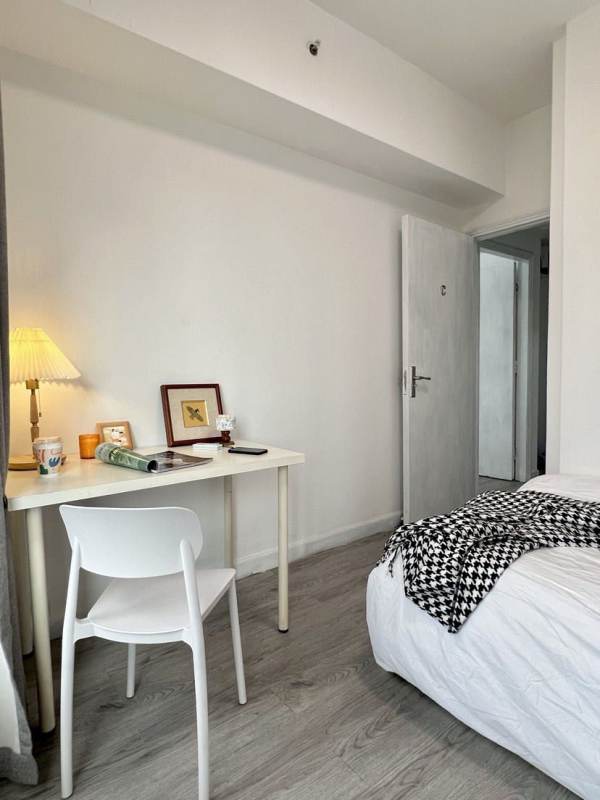 Housing image — Bedroom