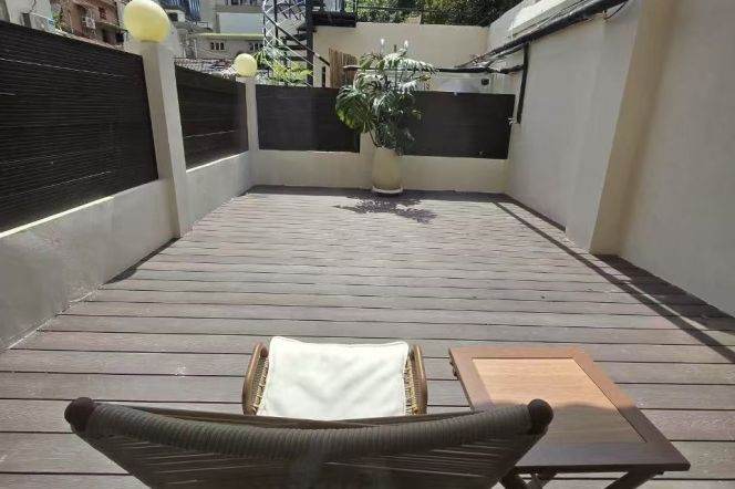 Spacious 1BR Apartment near Nanjing Xi Lu (L2/L12/L13)
