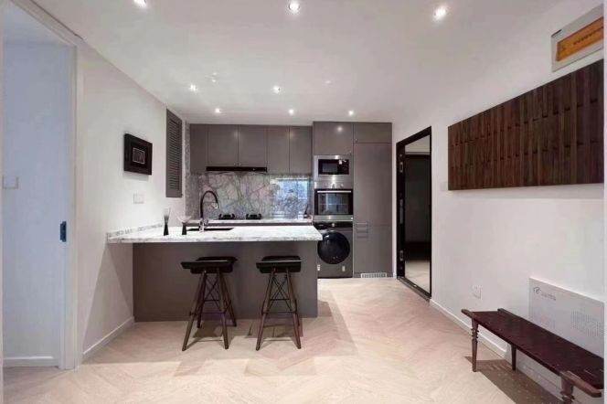 2BR Apartment in Jing'an (L2/L11)