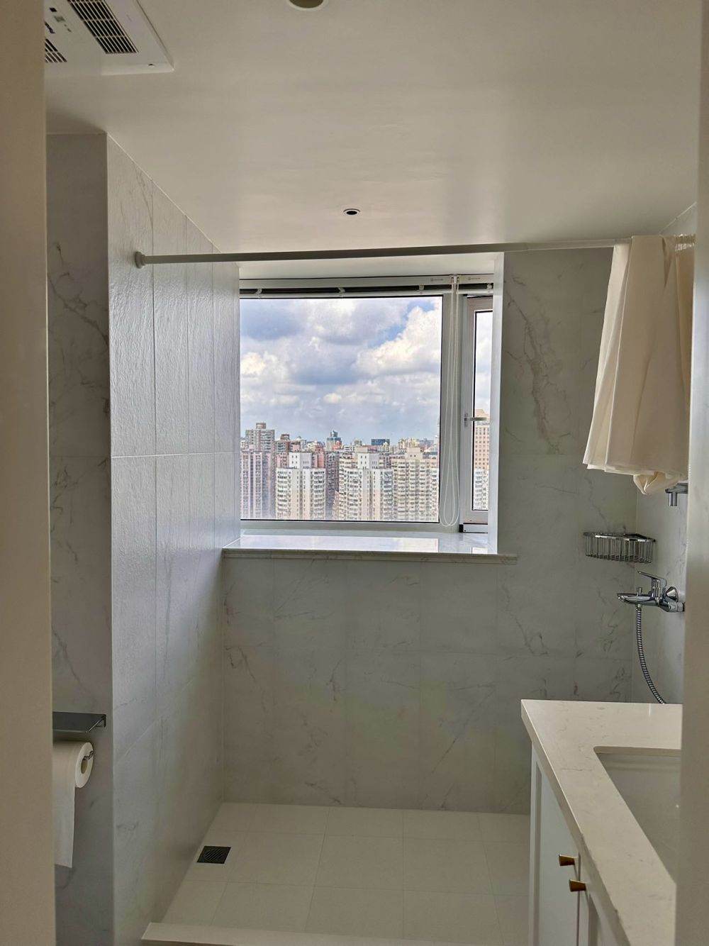 Housing image — Bathroom