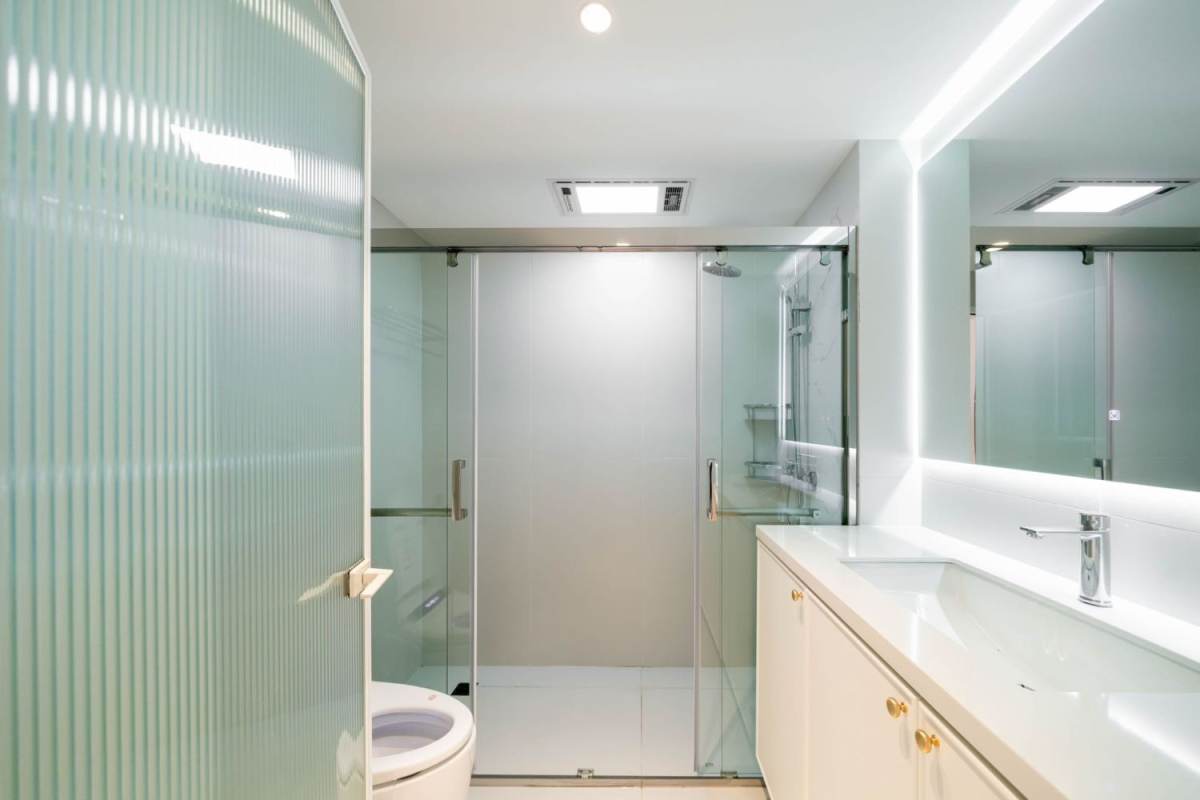 Housing image — Bathroom
