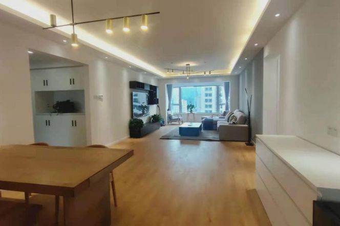 High-Floor 4BR Apartment at One Park Avenue